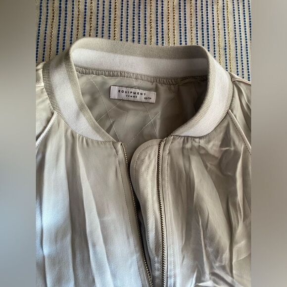 Equipment Bomber Jacket Womens  Sz XS Silk  Light Gray Back Embroidered NWT - Picture 7 of 16
